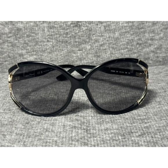 Salvatore Ferragamo Italy SF600S 220 61•14 Sunglasses main image 6